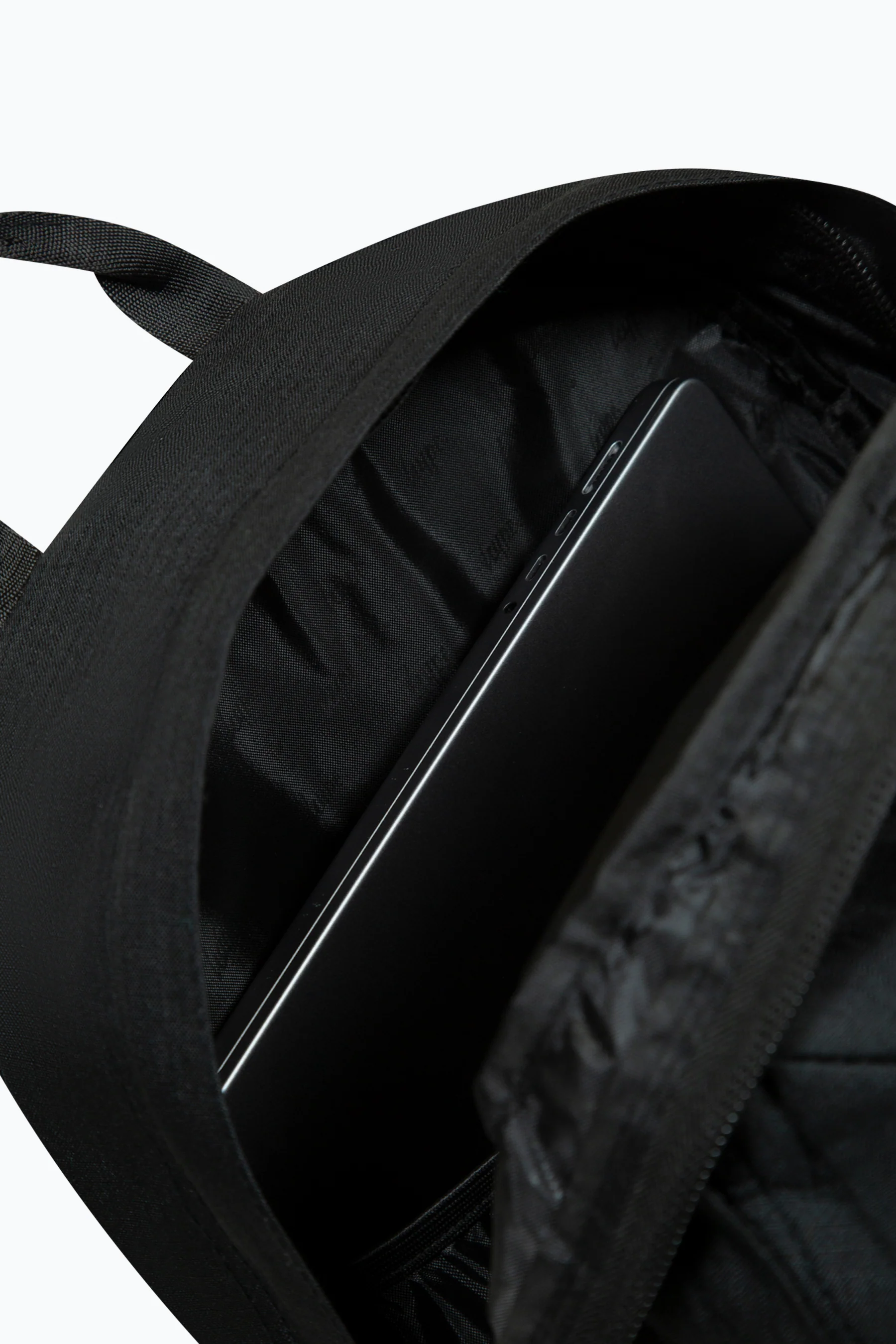 Hype Unisex Black Maxi Backpack - Image 21