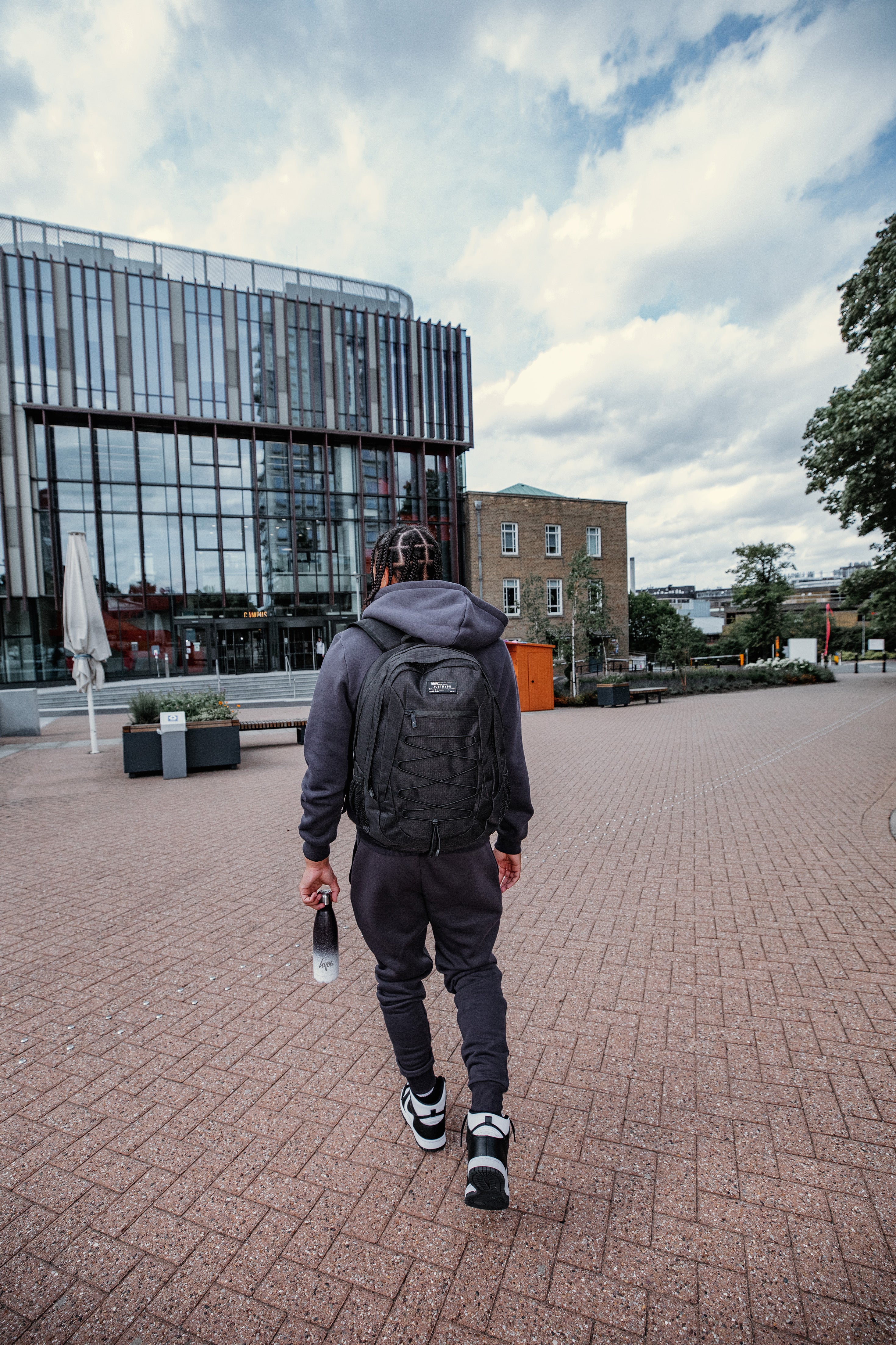 Hype Unisex Black Maxi Backpack - Image 30